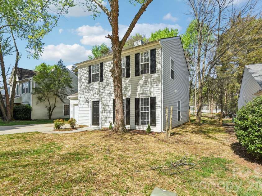 14518 Arbor Ridge Drive, Charlotte, NC 28273.  MLS# CAR4365016, YatesRealty ID 9006. 