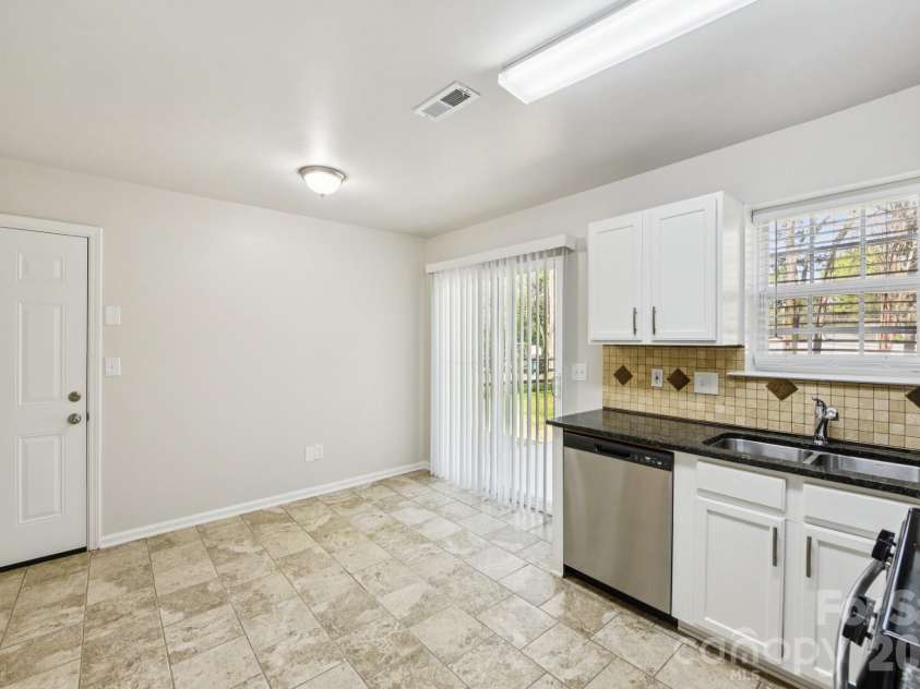 14518 Arbor Ridge Drive, Charlotte, NC 28273.  MLS# CAR4365016, YatesRealty ID 9006. 