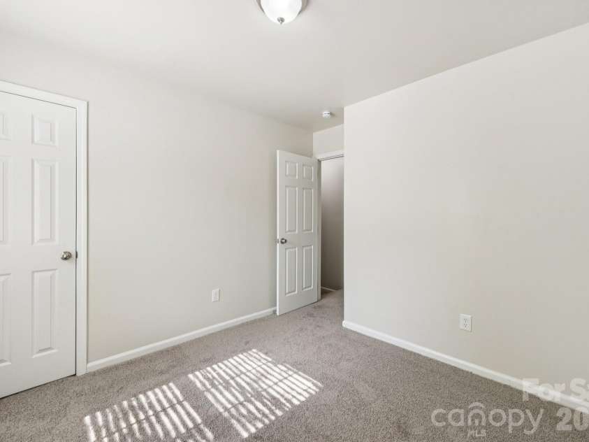 14518 Arbor Ridge Drive, Charlotte, NC 28273.  MLS# CAR4365016, YatesRealty ID 9006. 