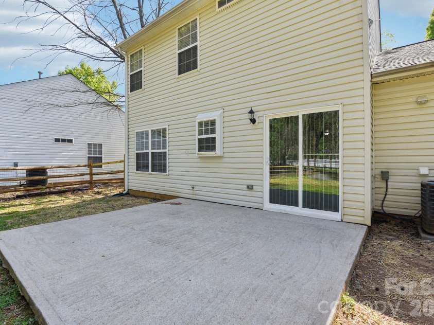 14518 Arbor Ridge Drive, Charlotte, NC 28273.  MLS# CAR4365016, YatesRealty ID 9006. 