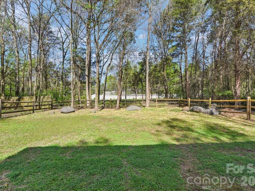 14518 Arbor Ridge Drive, Charlotte, NC 28273.  MLS# CAR4365016, YatesRealty ID 9006. 