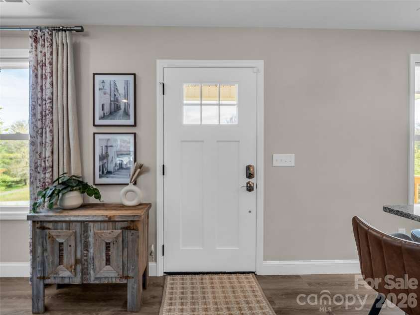 29 Kanes Drive, Hendersonville, NC 28739.  MLS# CAR4366222, YatesRealty ID 9007. 