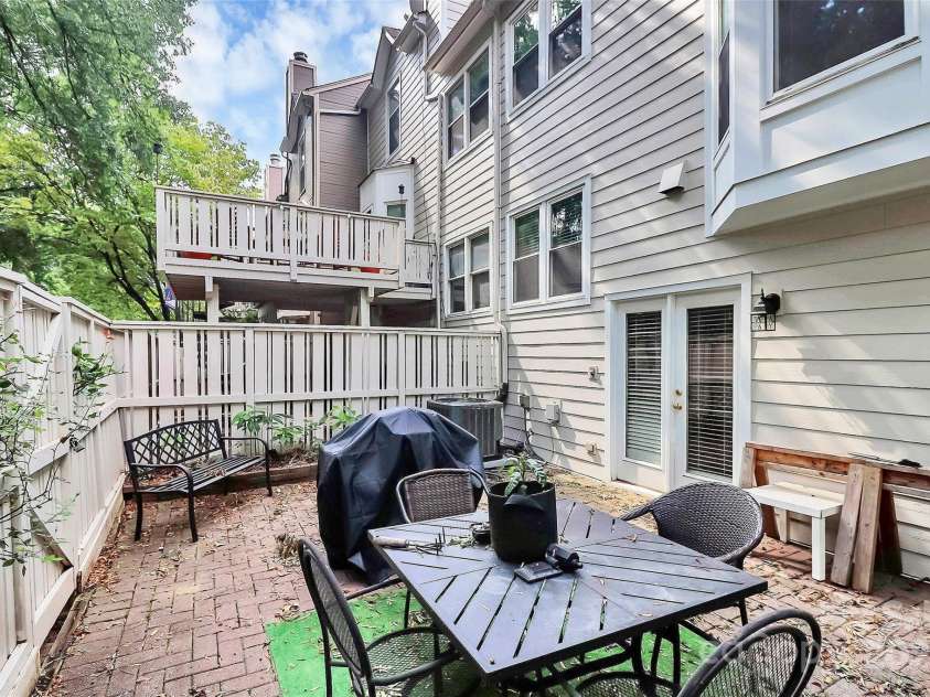 313 Clarkson Street, Charlotte, NC 28202.  MLS# CAR4250188, YatesRealty ID 9008. 