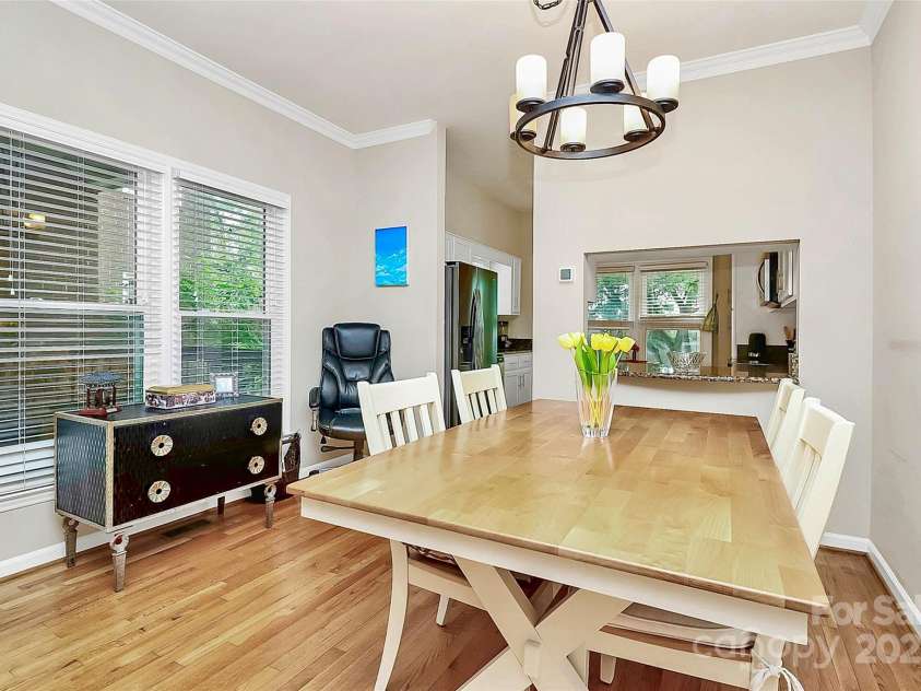 313 Clarkson Street, Charlotte, NC 28202.  MLS# CAR4250188, YatesRealty ID 9008. 