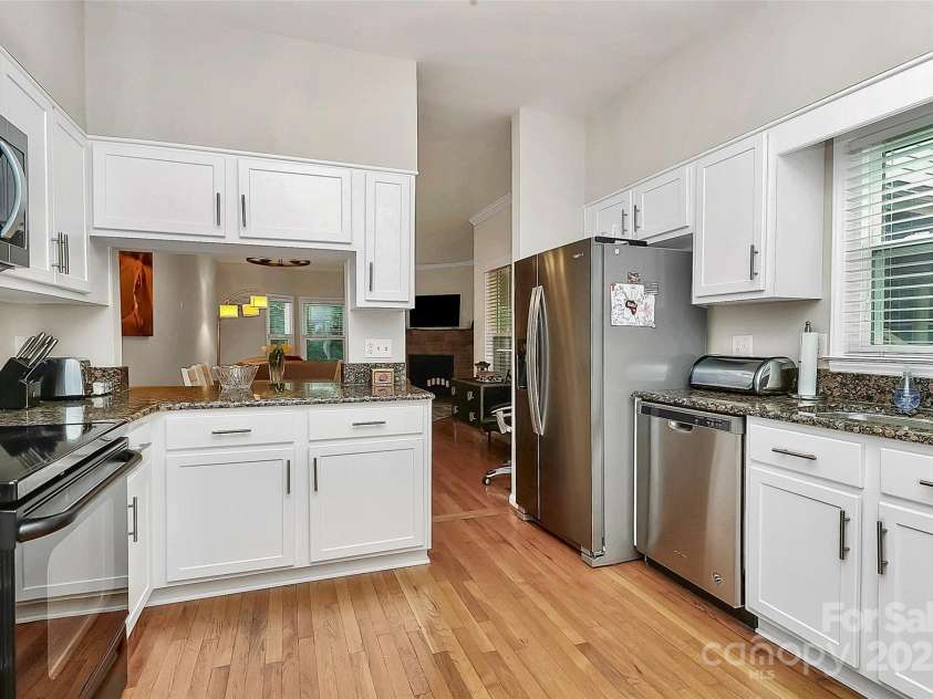 313 Clarkson Street, Charlotte, NC 28202.  MLS# CAR4250188, YatesRealty ID 9008. 