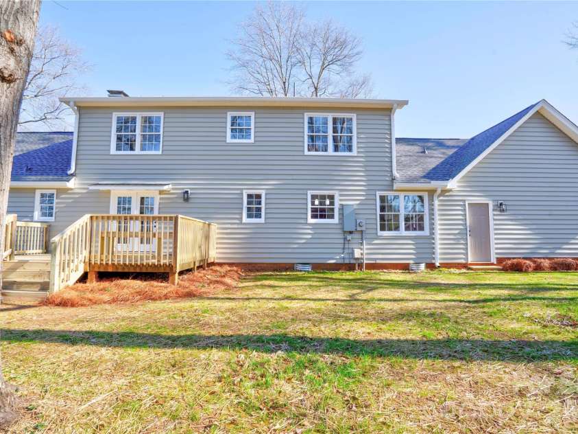 927 Elizabeth Road, Shelby, NC 28150.  MLS# CAR4335876, YatesRealty ID 9008. 