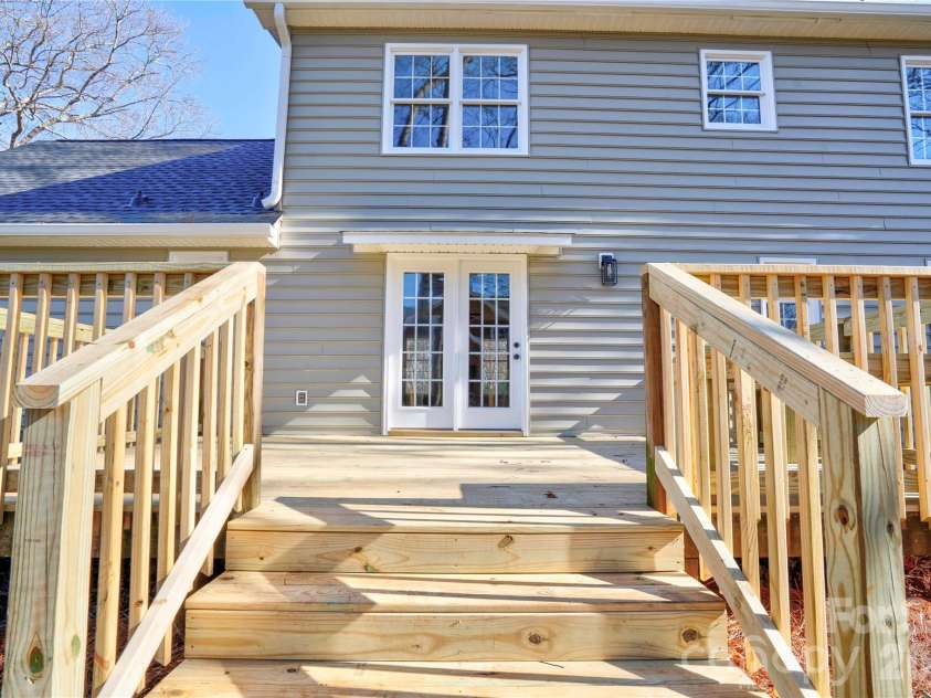 927 Elizabeth Road, Shelby, NC 28150.  MLS# CAR4335876, YatesRealty ID 9008. 