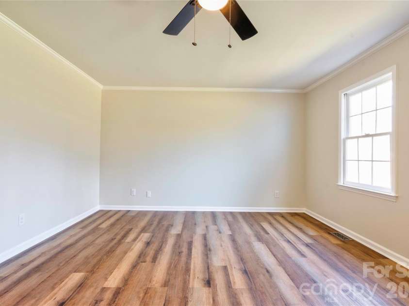 927 Elizabeth Road, Shelby, NC 28150.  MLS# CAR4335876, YatesRealty ID 9008. 