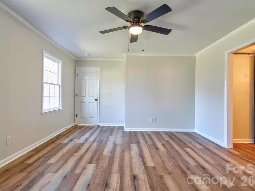 927 Elizabeth Road, Shelby, NC 28150.  MLS# CAR4335876, YatesRealty ID 9008. 