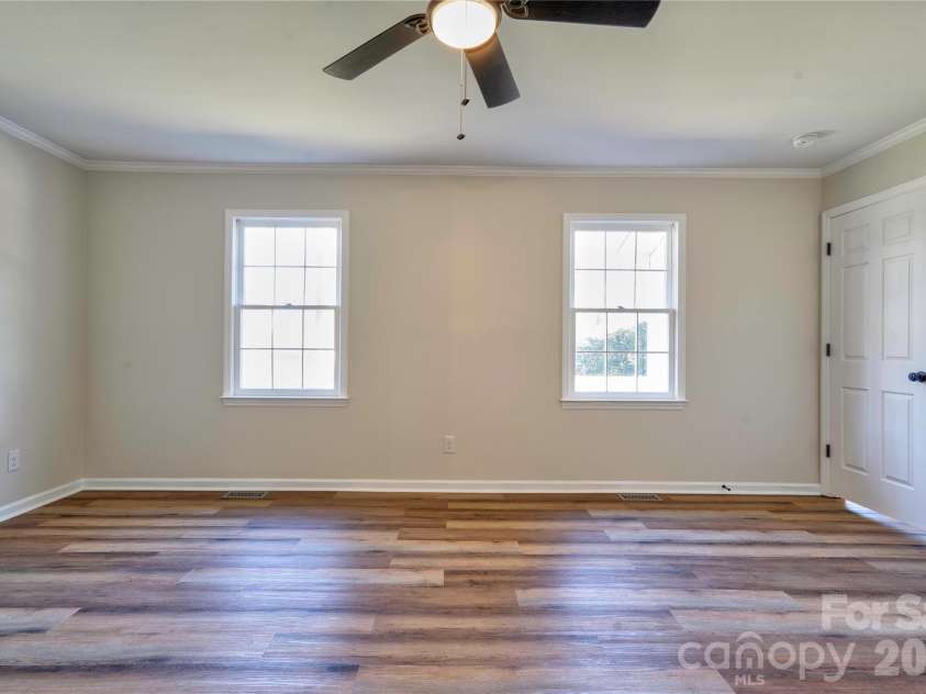 927 Elizabeth Road, Shelby, NC 28150.  MLS# CAR4335876, YatesRealty ID 9008. 