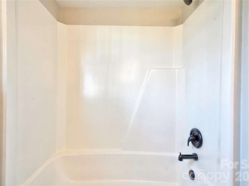 927 Elizabeth Road, Shelby, NC 28150.  MLS# CAR4335876, YatesRealty ID 9008. 