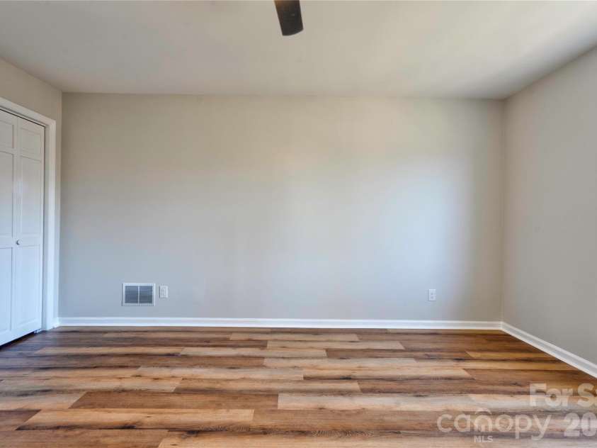 927 Elizabeth Road, Shelby, NC 28150.  MLS# CAR4335876, YatesRealty ID 9008. 