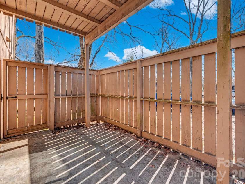 1444 Riverwood Court, Rock Hill, SC 29732.  MLS# CAR4347569, YatesRealty ID 9009. 