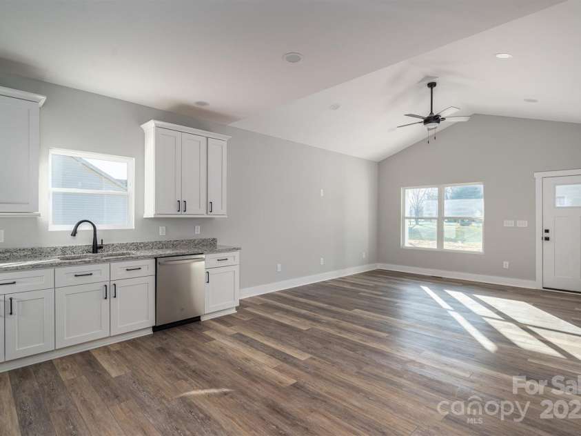 2832 12th Avenue, Hickory, NC 28602.  MLS# CAR4219670, YatesRealty ID 9009. 