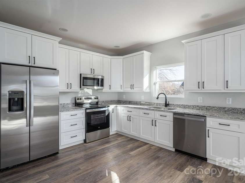 2832 12th Avenue, Hickory, NC 28602.  MLS# CAR4219670, YatesRealty ID 9009. 