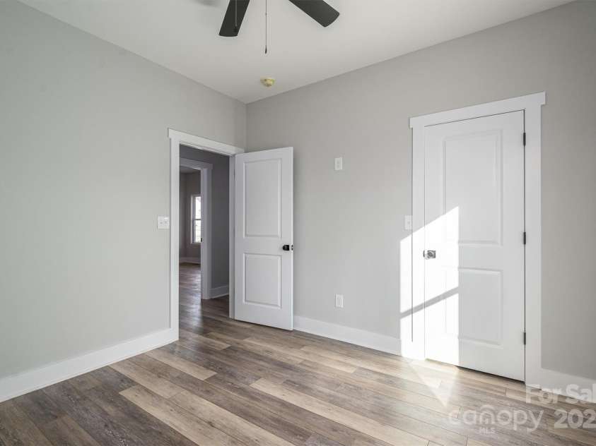 2832 12th Avenue, Hickory, NC 28602.  MLS# CAR4219670, YatesRealty ID 9009. 