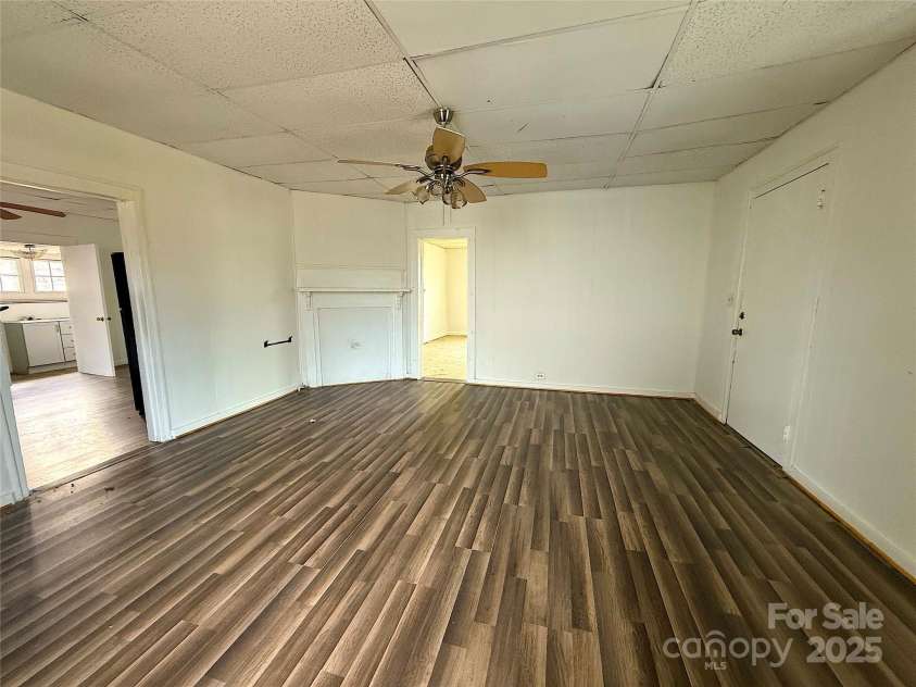 309 Spring Street, Union, SC 29379.  MLS# CAR4221545, YatesRealty ID 901. 