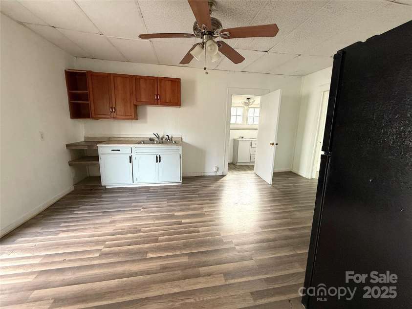 309 Spring Street, Union, SC 29379.  MLS# CAR4221545, YatesRealty ID 901. 