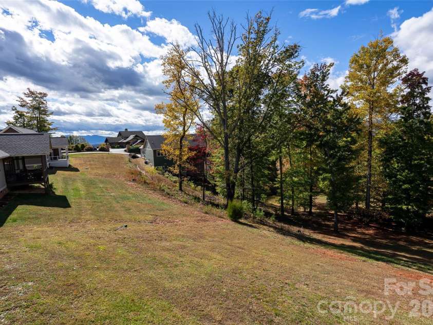 735 Bills Mountain Trail, Lake Lure, NC 28746.  MLS# CAR4316813, YatesRealty ID 901. 