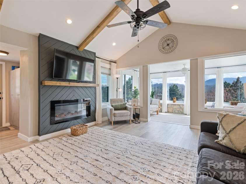 659 Golf Course Road, Waynesville, NC 28786.  MLS# CAR4364784, YatesRealty ID 9010. 