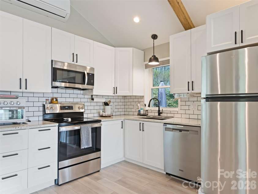 659 Golf Course Road, Waynesville, NC 28786.  MLS# CAR4364784, YatesRealty ID 9010. 
