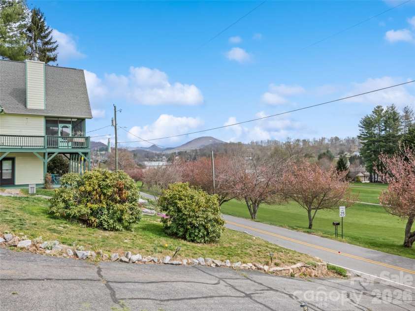 659 Golf Course Road, Waynesville, NC 28786.  MLS# CAR4364784, YatesRealty ID 9010. 