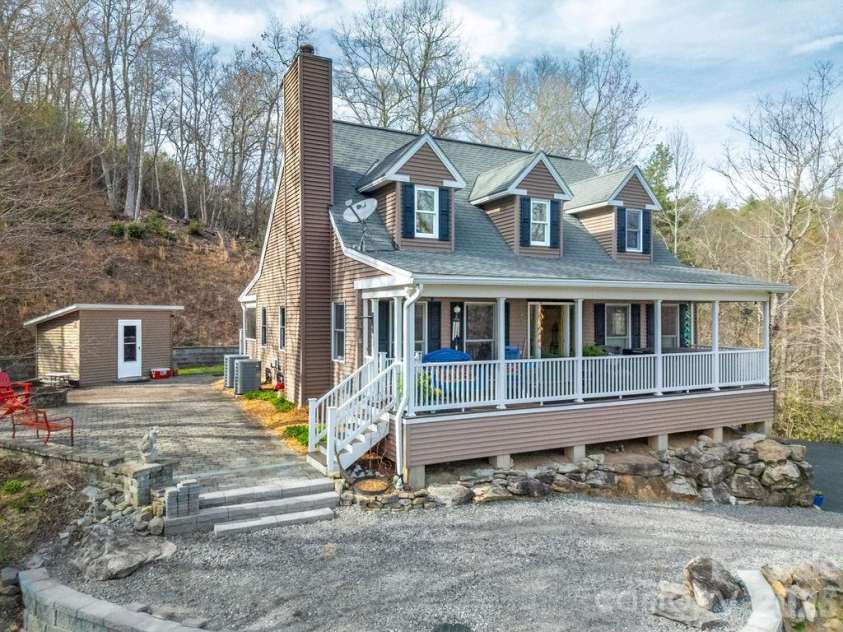 410 Forest Lake Road, Brevard, NC 28712.  MLS# CAR4364087, YatesRealty ID 9011. Well Maintained