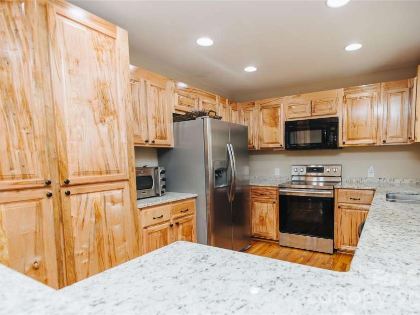 160 Winsome Forest Drive, Nebo, NC 28761.  MLS# CAR4360484, YatesRealty ID 9012. 
