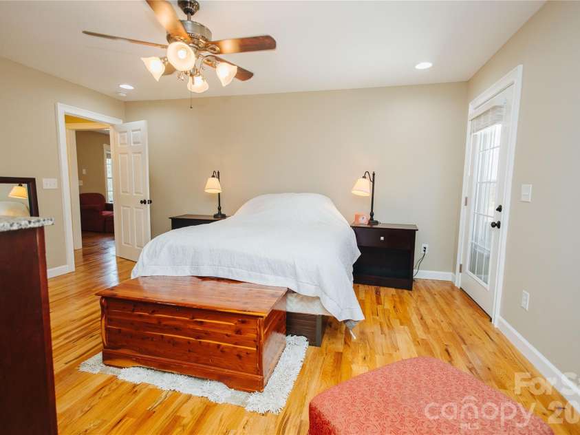 160 Winsome Forest Drive, Nebo, NC 28761.  MLS# CAR4360484, YatesRealty ID 9012. 