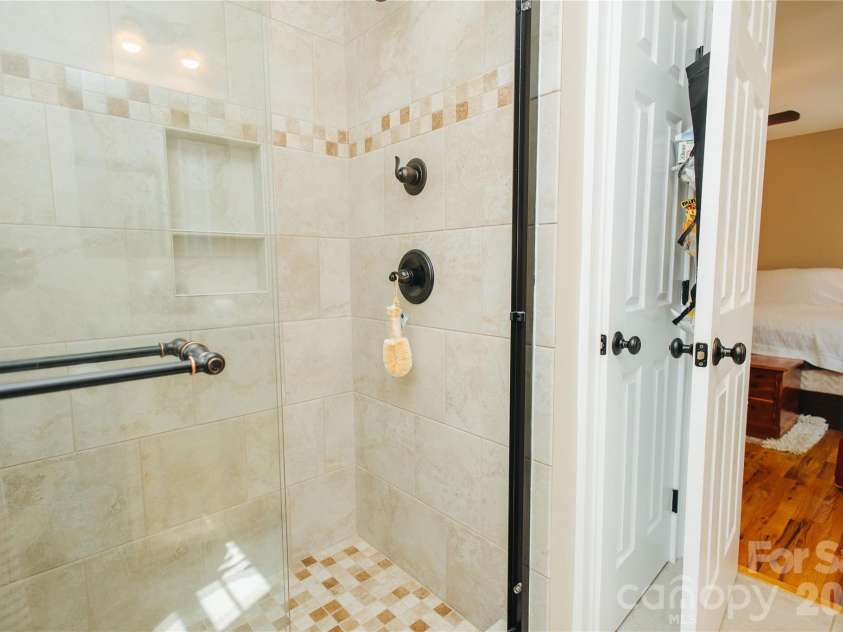 160 Winsome Forest Drive, Nebo, NC 28761.  MLS# CAR4360484, YatesRealty ID 9012. 