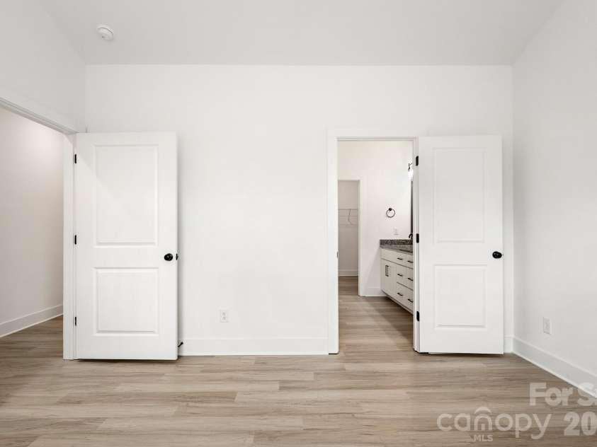 4431 Fair Street, Charlotte, NC 28208.  MLS# CAR4365773, YatesRealty ID 9013. 