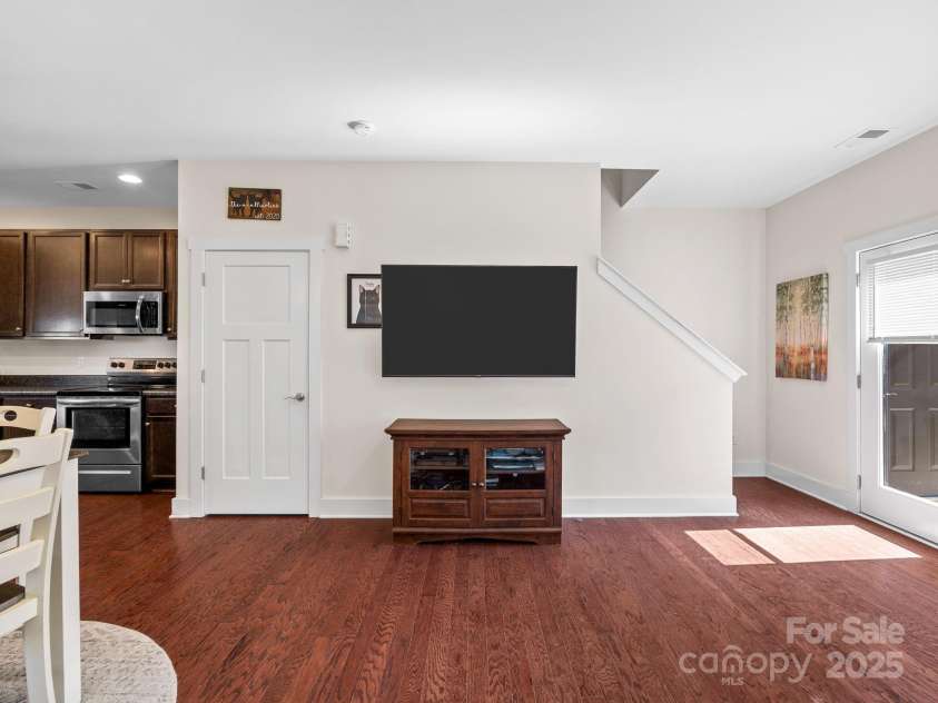 66 Cardwell Lane, Fletcher, NC 28732.  MLS# CAR4230904, YatesRealty ID 9013. 