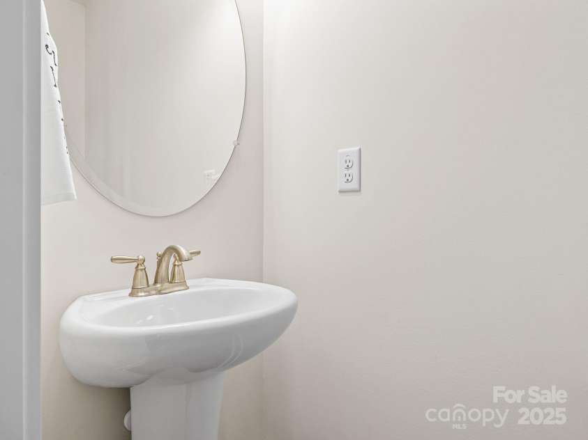 66 Cardwell Lane, Fletcher, NC 28732.  MLS# CAR4230904, YatesRealty ID 9013. 