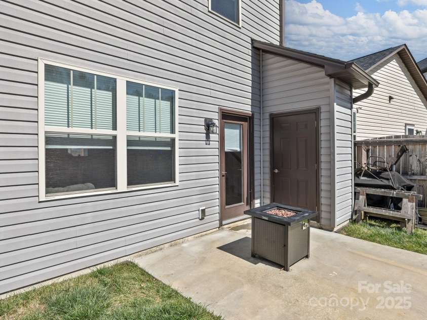 66 Cardwell Lane, Fletcher, NC 28732.  MLS# CAR4230904, YatesRealty ID 9013. 