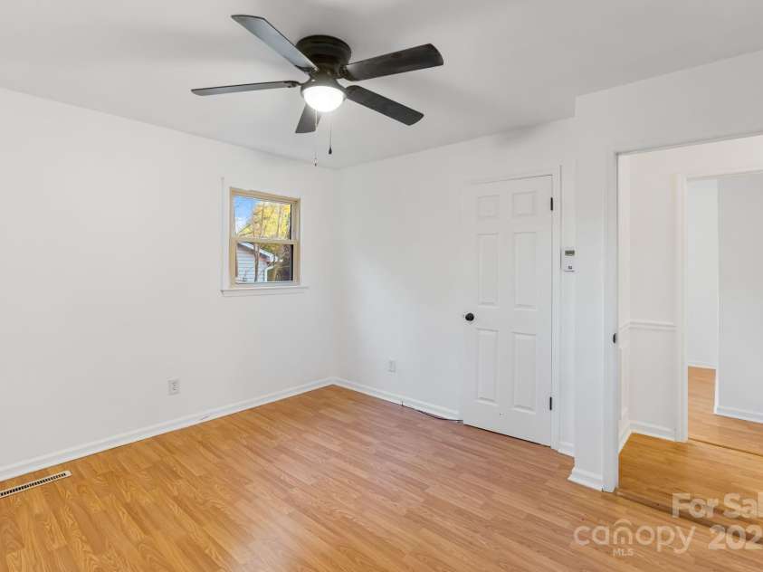 1483 Runabout Road, Pfafftown, NC 27040.  MLS# CAR4250556, YatesRealty ID 9014. 