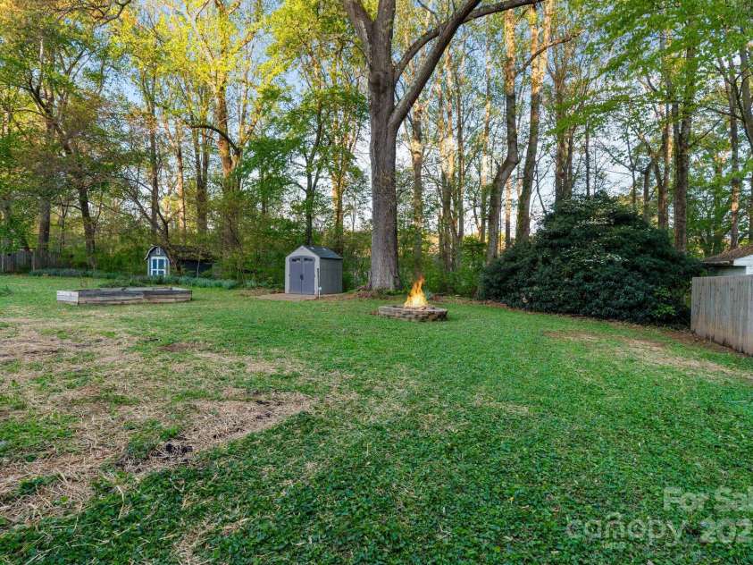 1483 Runabout Road, Pfafftown, NC 27040.  MLS# CAR4250556, YatesRealty ID 9014. 