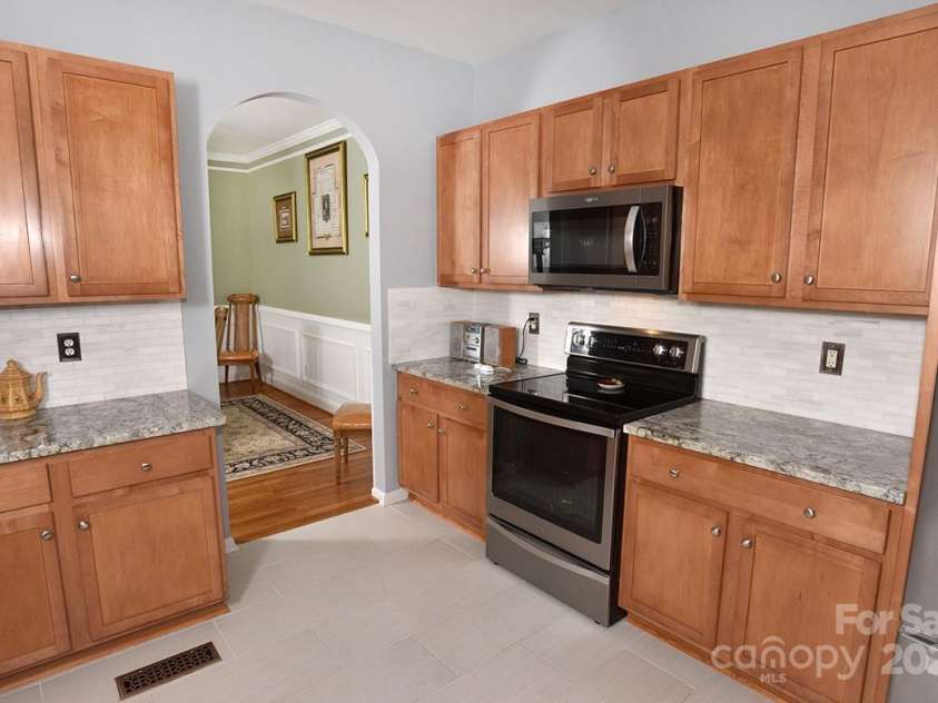 179 Hazelwood Drive, Mocksville, NC 27028.  MLS# CAR4155732, YatesRealty ID 9016. 