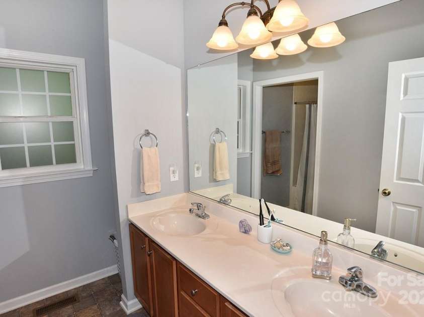 179 Hazelwood Drive, Mocksville, NC 27028.  MLS# CAR4155732, YatesRealty ID 9016. 