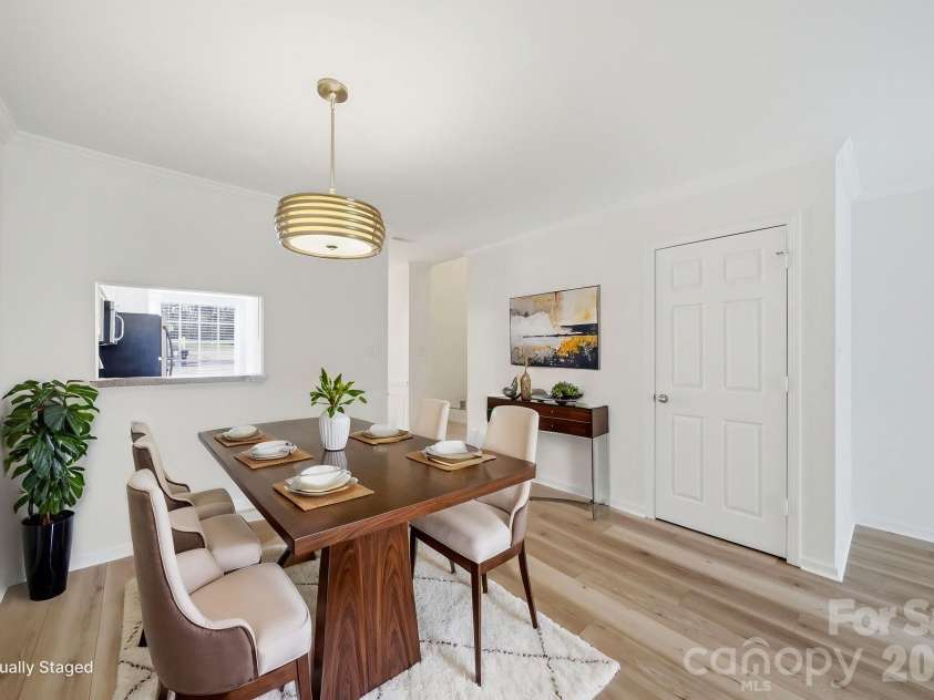 8217 Pineville Matthews Road, Charlotte, NC 28226.  MLS# CAR4371386, YatesRealty ID 9017. 