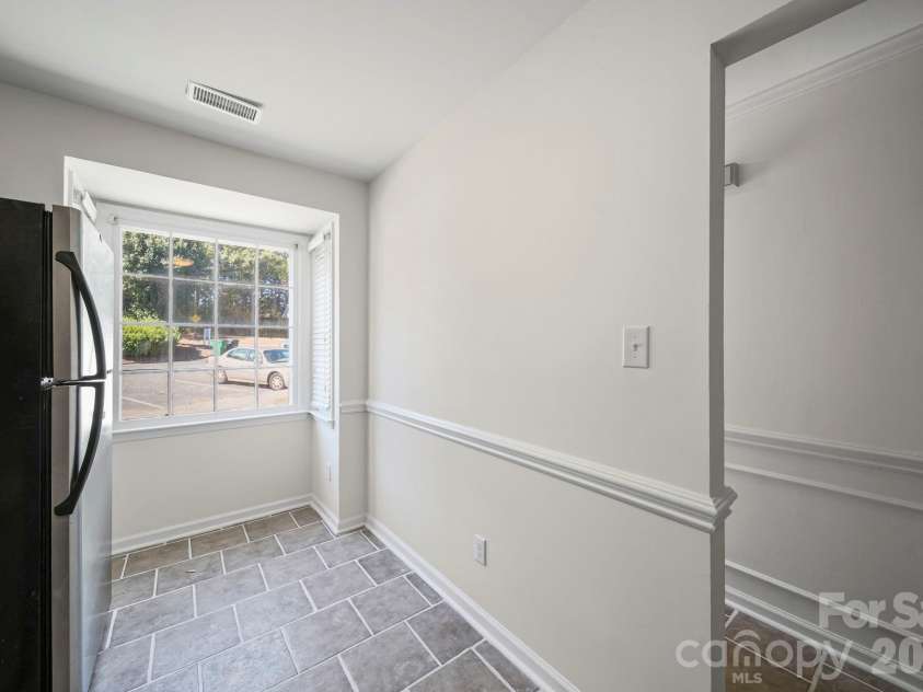 8217 Pineville Matthews Road, Charlotte, NC 28226.  MLS# CAR4371386, YatesRealty ID 9017. 