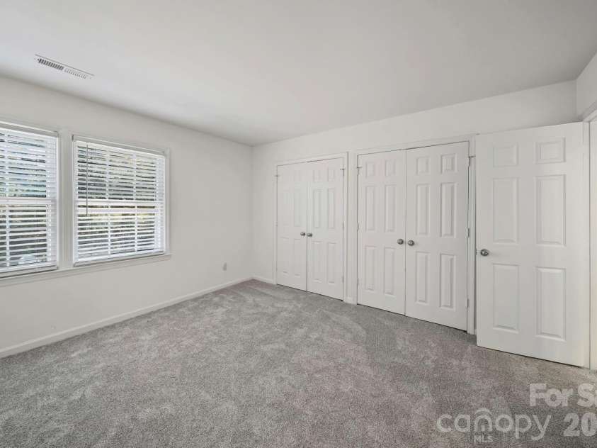 8217 Pineville Matthews Road, Charlotte, NC 28226.  MLS# CAR4371386, YatesRealty ID 9017. 