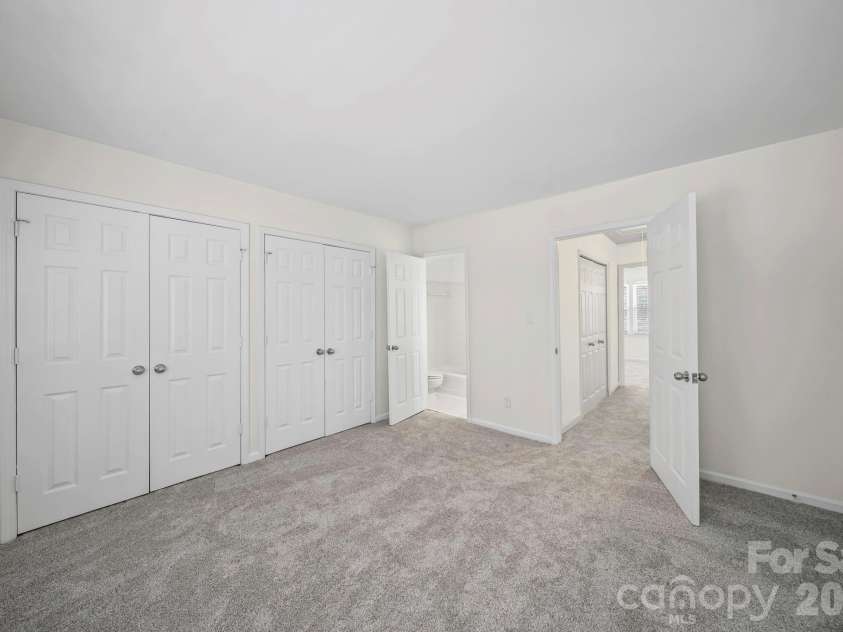 8217 Pineville Matthews Road, Charlotte, NC 28226.  MLS# CAR4371386, YatesRealty ID 9017. 