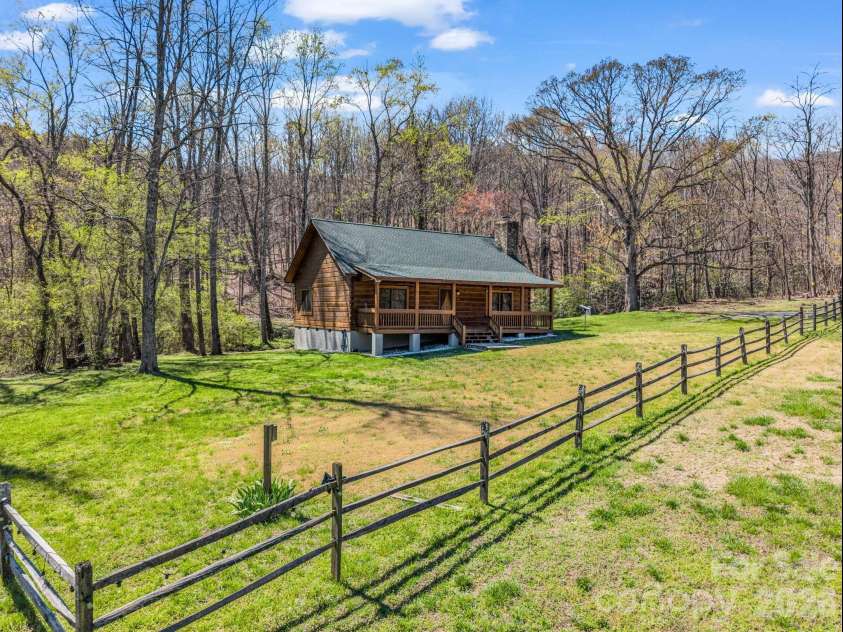 175 Pink Campbell Road, Landrum, SC 29356.  MLS# CAR4359870, YatesRealty ID 9018. Left side view