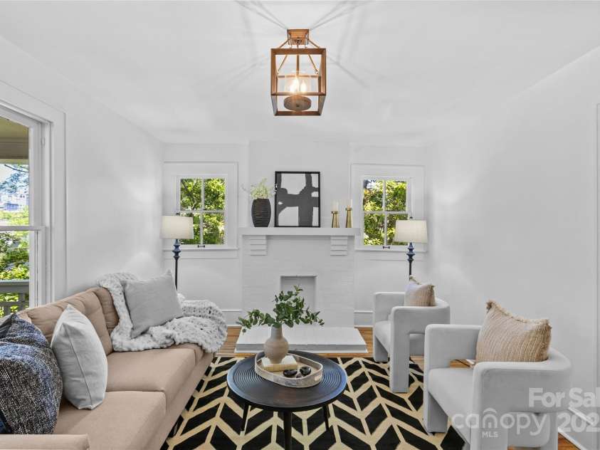 1517 Cleveland Avenue, Charlotte, NC 28203.  MLS# CAR4232687, YatesRealty ID 9019. 