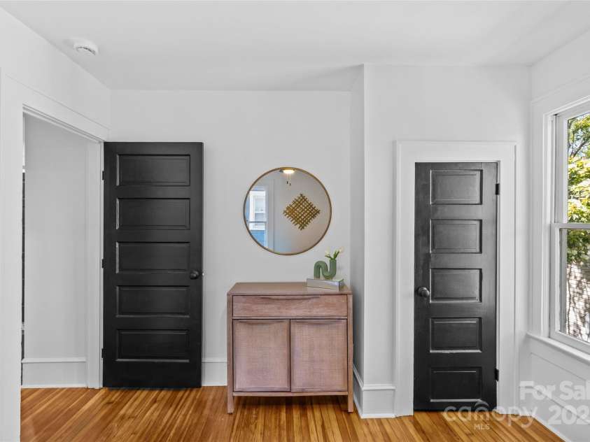 1517 Cleveland Avenue, Charlotte, NC 28203.  MLS# CAR4232687, YatesRealty ID 9019. 