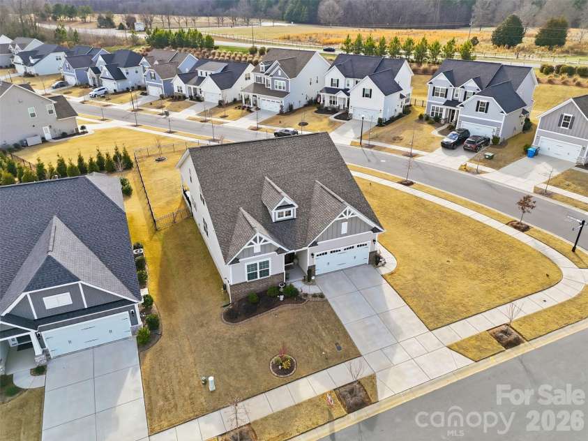 1157 Overlake Drive, Belmont, NC 28012.  MLS# CAR4286954, YatesRealty ID 9021. 