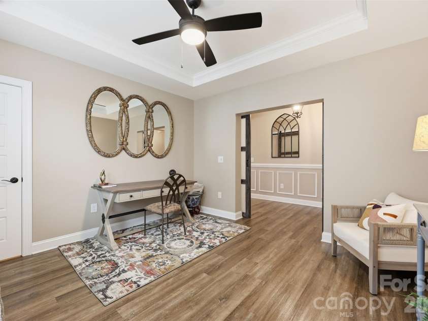 1157 Overlake Drive, Belmont, NC 28012.  MLS# CAR4286954, YatesRealty ID 9021. 