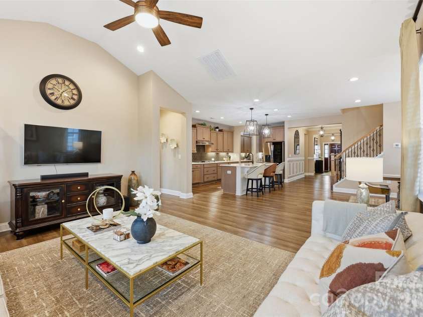 1157 Overlake Drive, Belmont, NC 28012.  MLS# CAR4286954, YatesRealty ID 9021. 