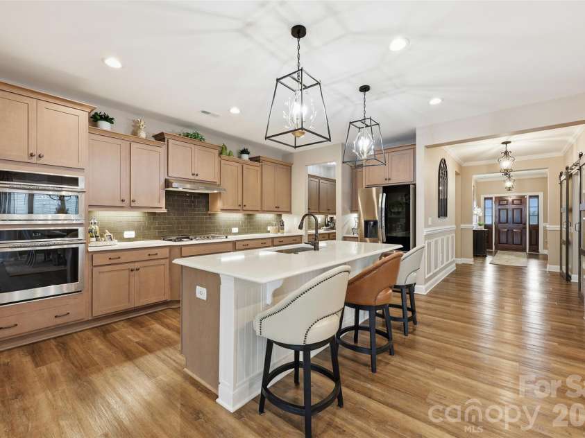 1157 Overlake Drive, Belmont, NC 28012.  MLS# CAR4286954, YatesRealty ID 9021. 