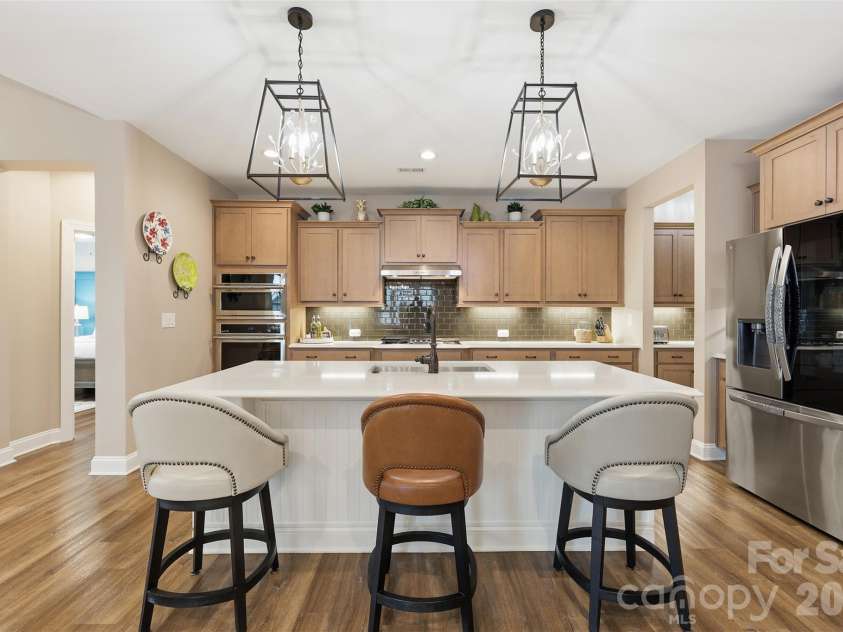1157 Overlake Drive, Belmont, NC 28012.  MLS# CAR4286954, YatesRealty ID 9021. 